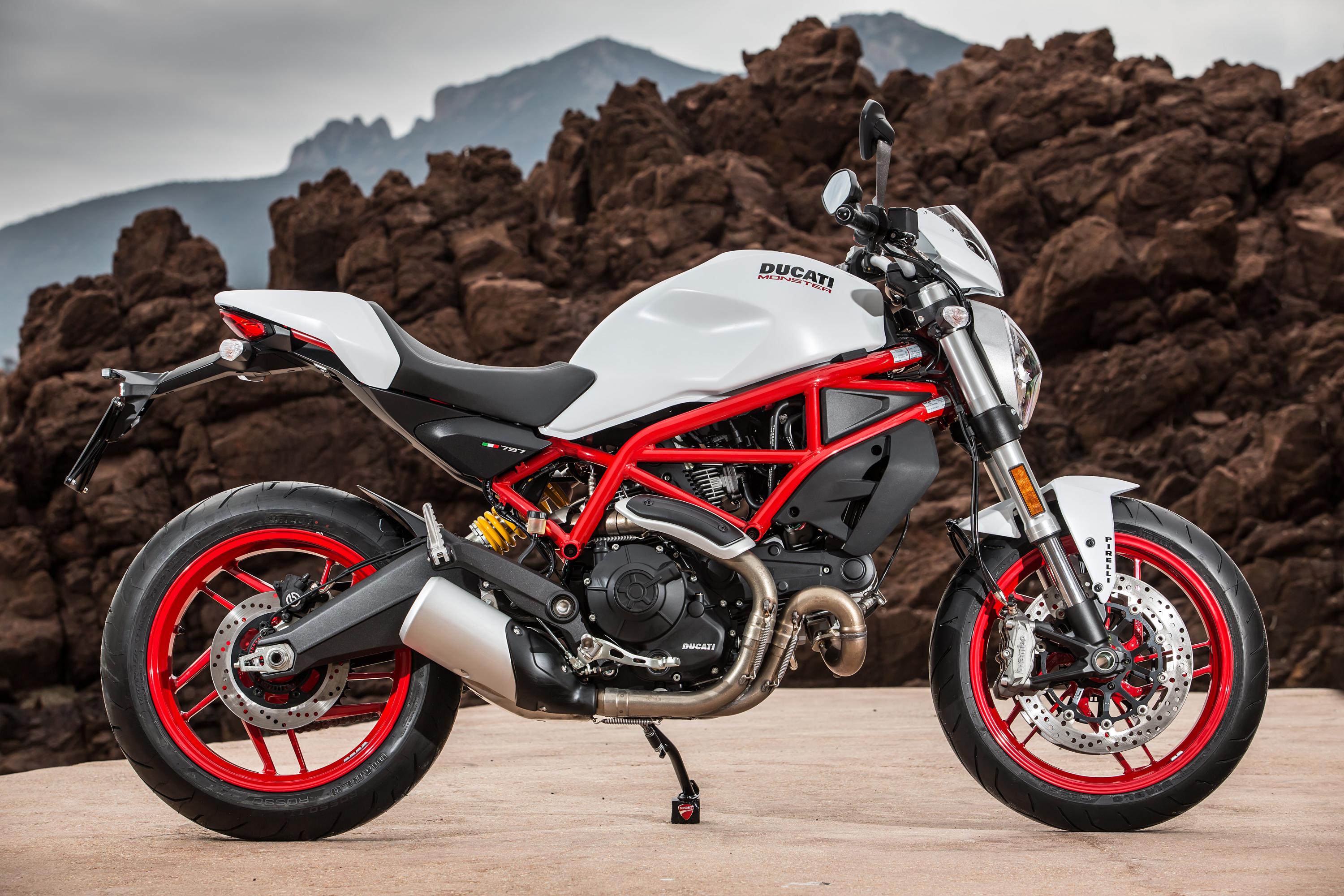 ducati monster 797 plus