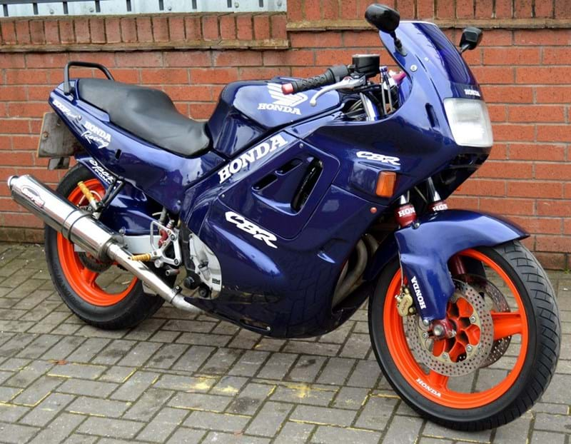 Honda cbr 600 f1