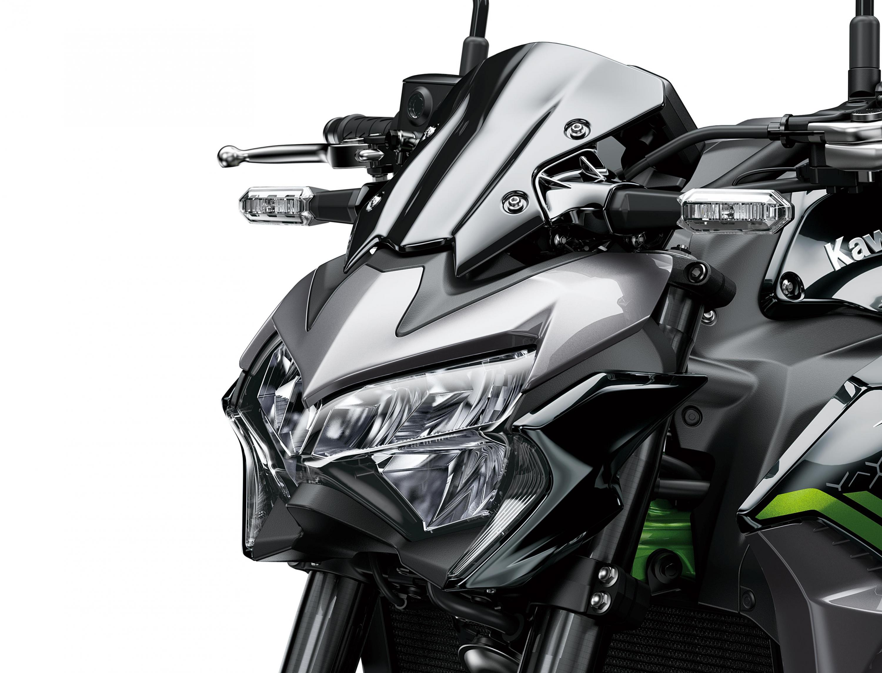 z900 price