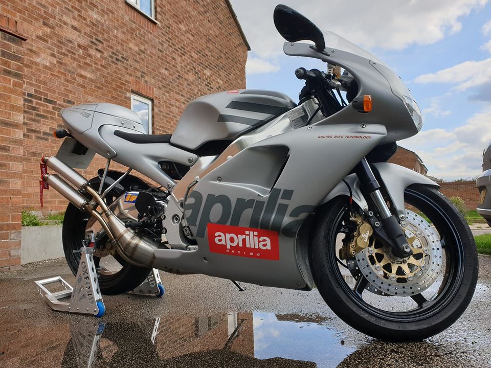 Aprilia RS250 Review (1995) • TheBikeMarket