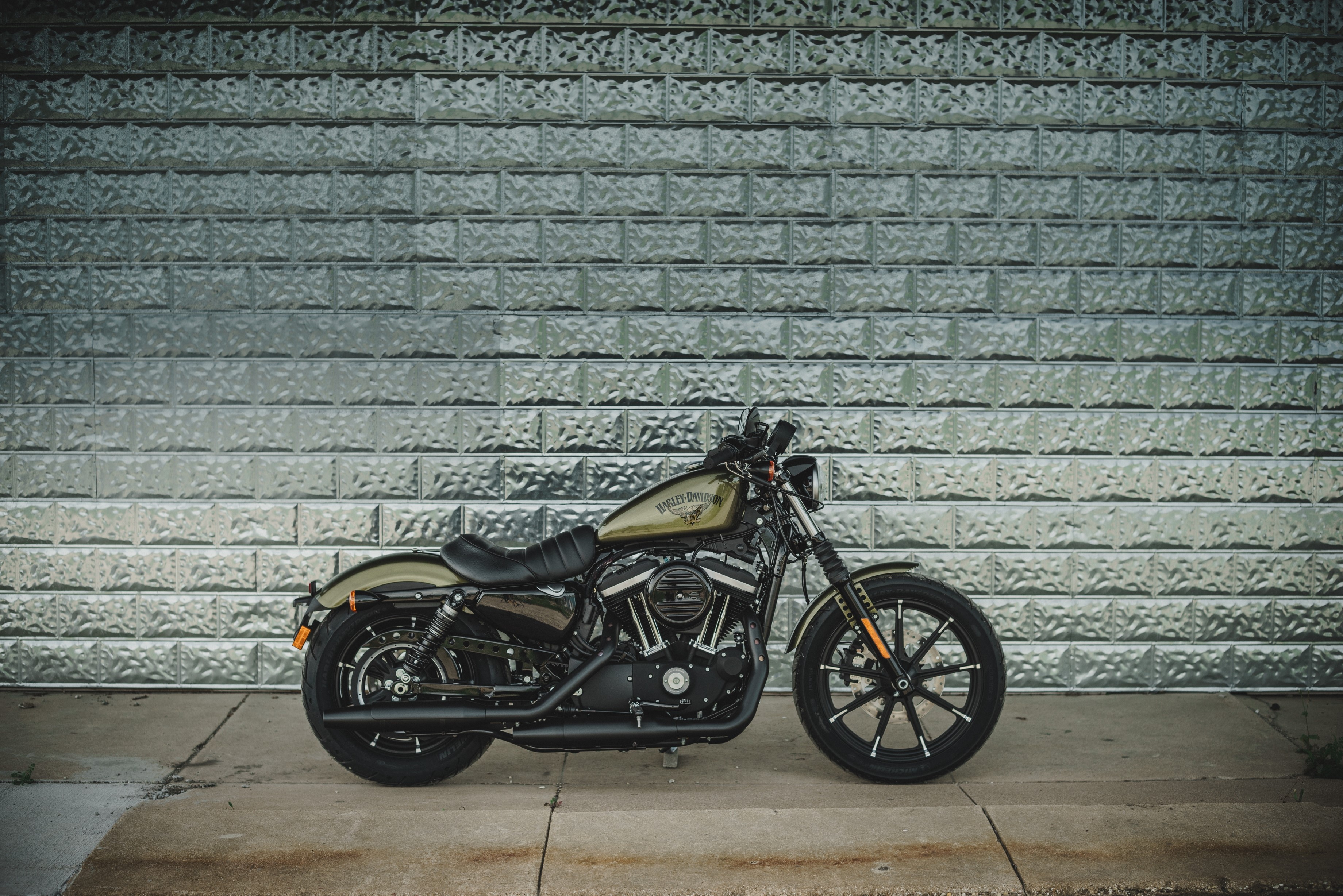 2020 iron 883 price